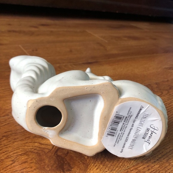 Ceramic cream squirrel tea light candle holder - Picture 5 of 6